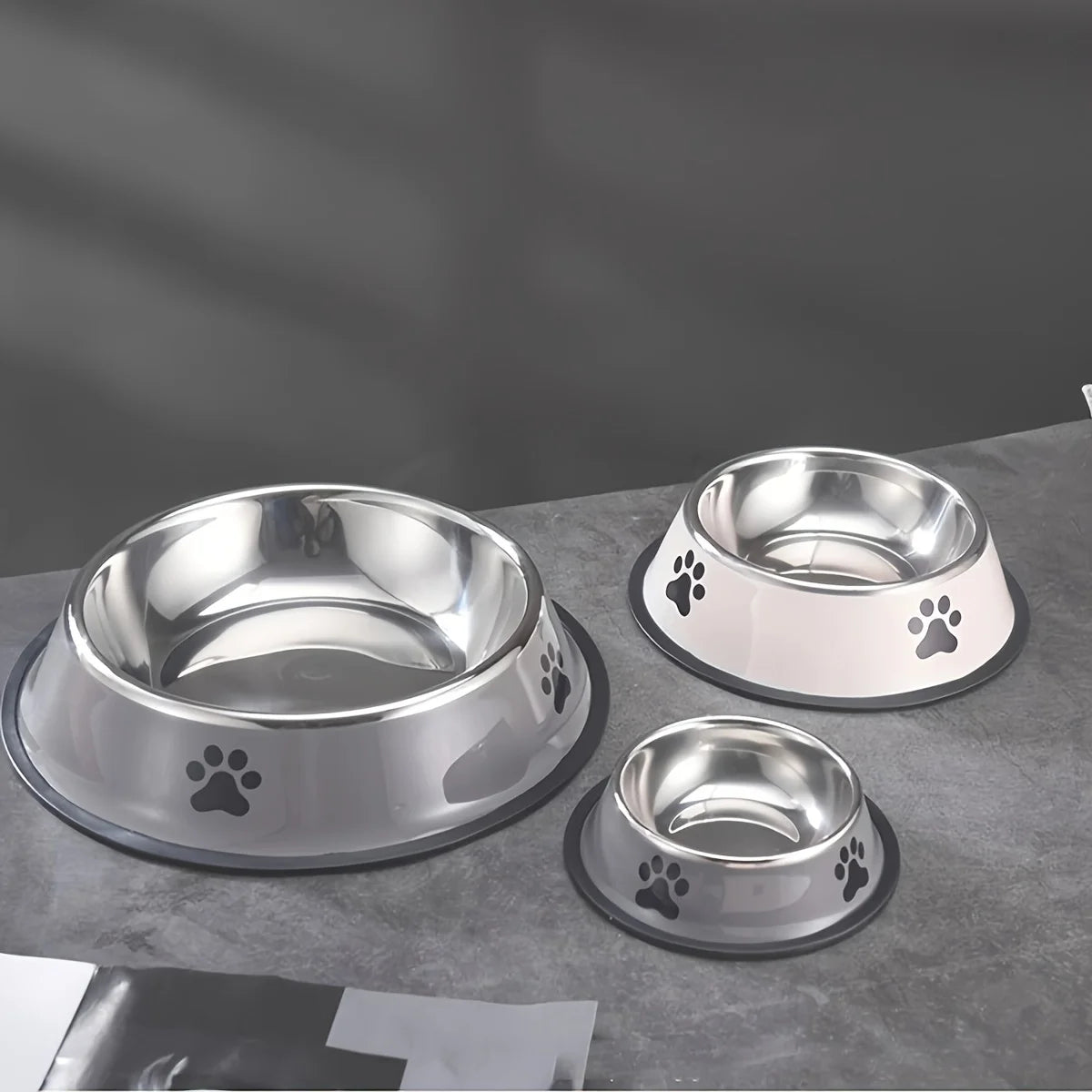 Cuenco de acero inoxidable anticaídas para mascotas