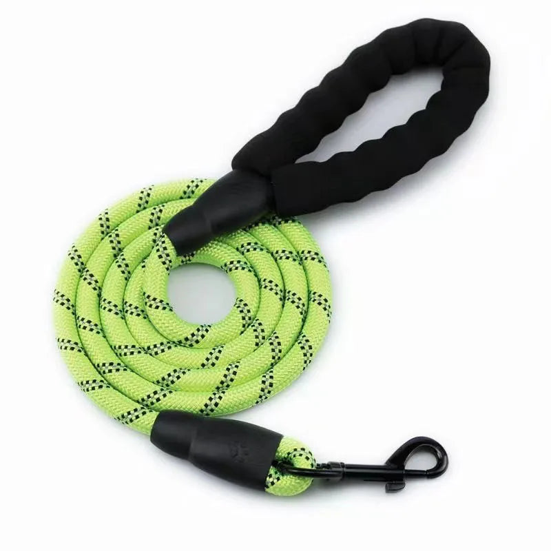 Correa reflectante para perros fuertes y tracción doble para máximo control